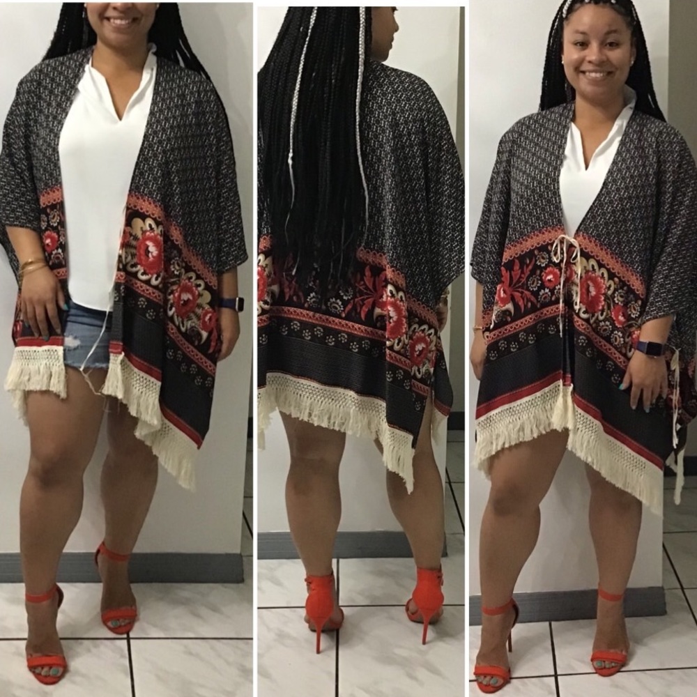 ππBoho-Chic Umgee Fringed Shawl - Picture 2 of 8